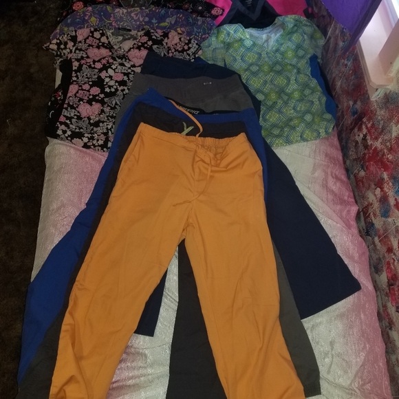 Scrubs - Picture 3 of 5